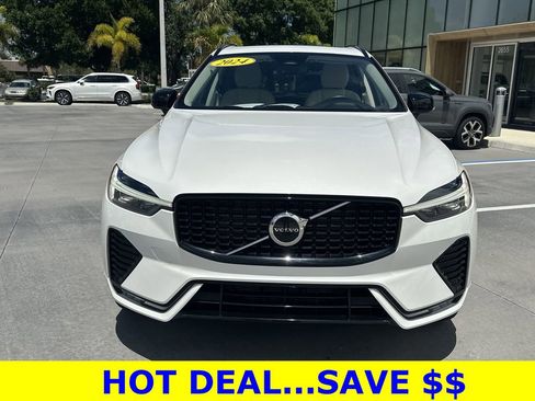 Used 2024 Volvo XC60 B5 Core AWD/4WD image 4