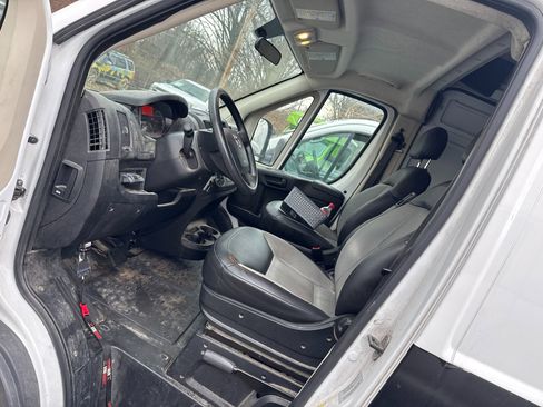 Used 2017 RAM ProMaster 2500 image 5