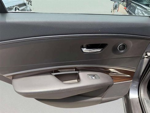 Used 2015 Acura RLX w/ Technology Package FWD image 11