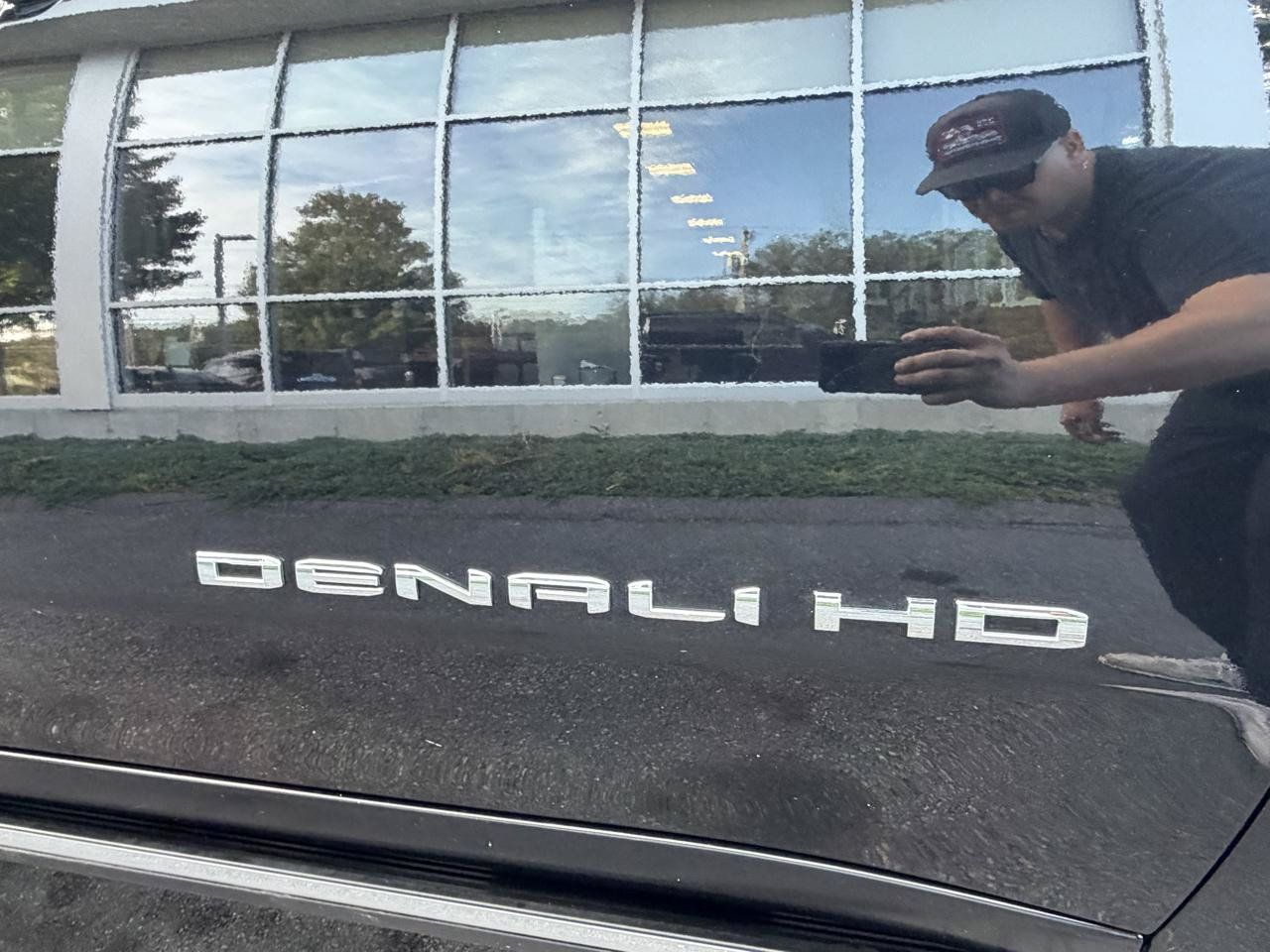 Used 2021 GMC Sierra 3500 Denali w/ Denali Ultimate Package AWD/4WD image 14