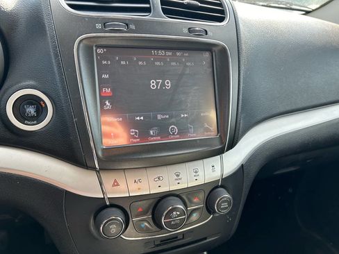 Used 2013 Dodge Journey SXT w/ Flexible Seating Group image 12