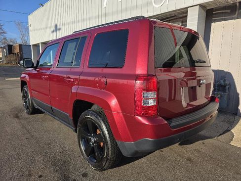 Used 2015 Jeep Patriot Latitude image 5