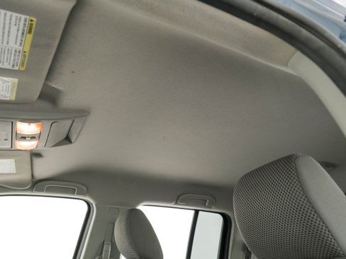 Used 2016 Nissan Frontier SV image 24