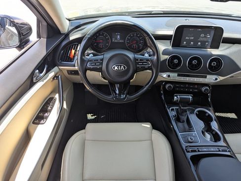 Used 2018 Kia Stinger RWD image 23