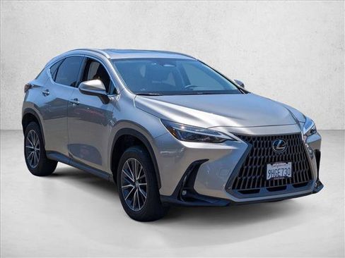 Used 2024 Lexus NX 250 FWD image 3