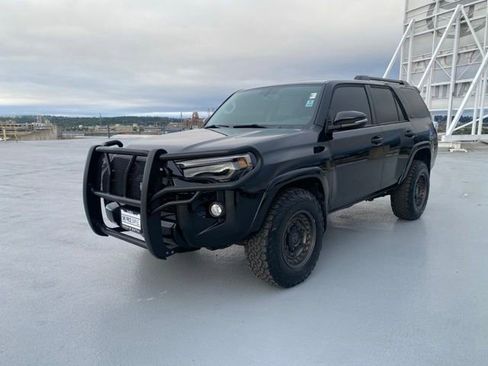 Used 2019 Toyota 4Runner SR5 Premium AWD/4WD image 4