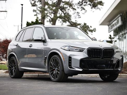 New 2026 BMW X5 xDrive40i w/ M Sport Package image 1