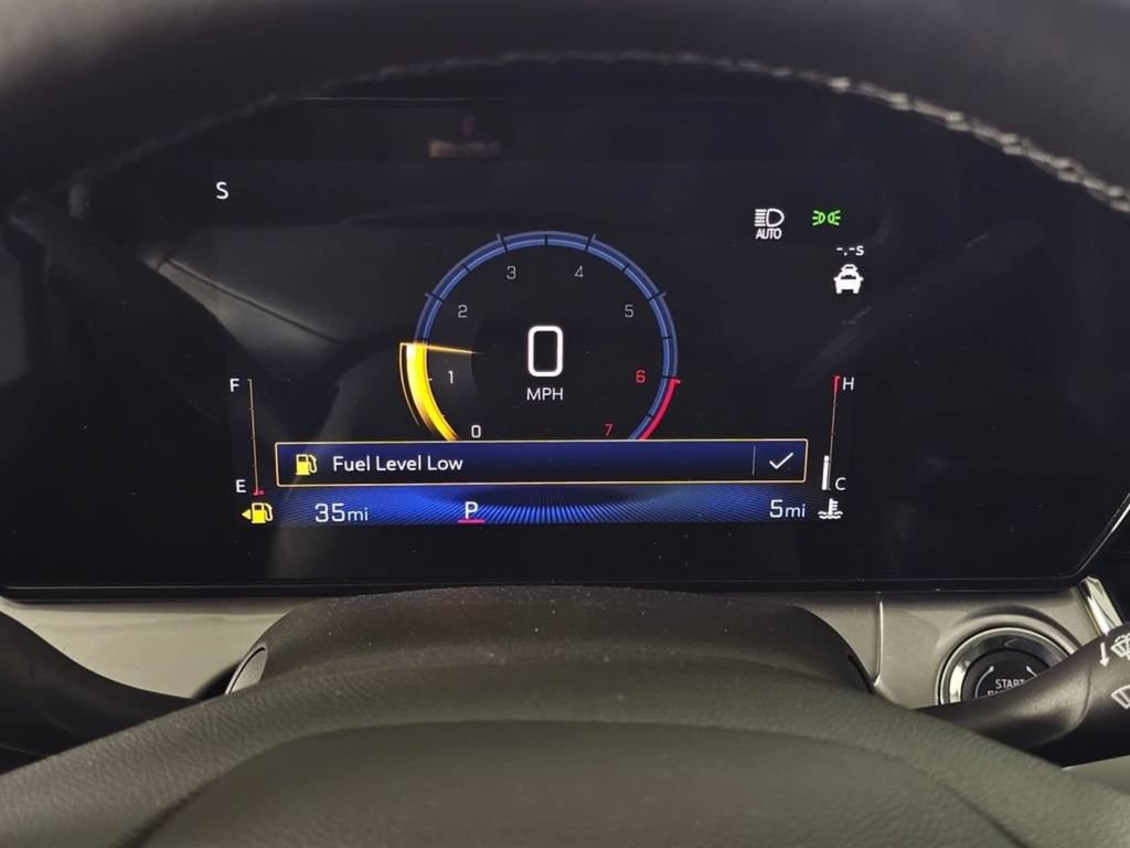 Used 2026 Chevrolet Trax LT w/ LT Convenience Package FWD image 29