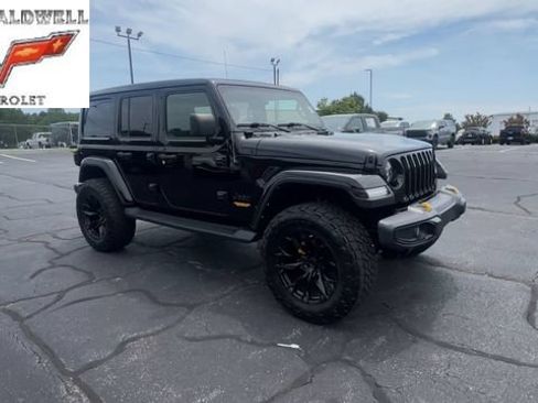 Used 2021 Jeep Wrangler Unlimited Sahara AWD/4WD image 2