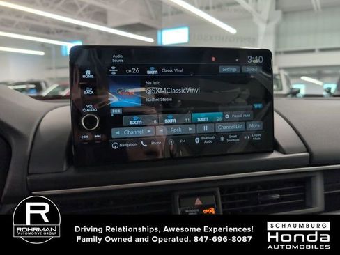 New 2025 Honda Pilot Touring image 6