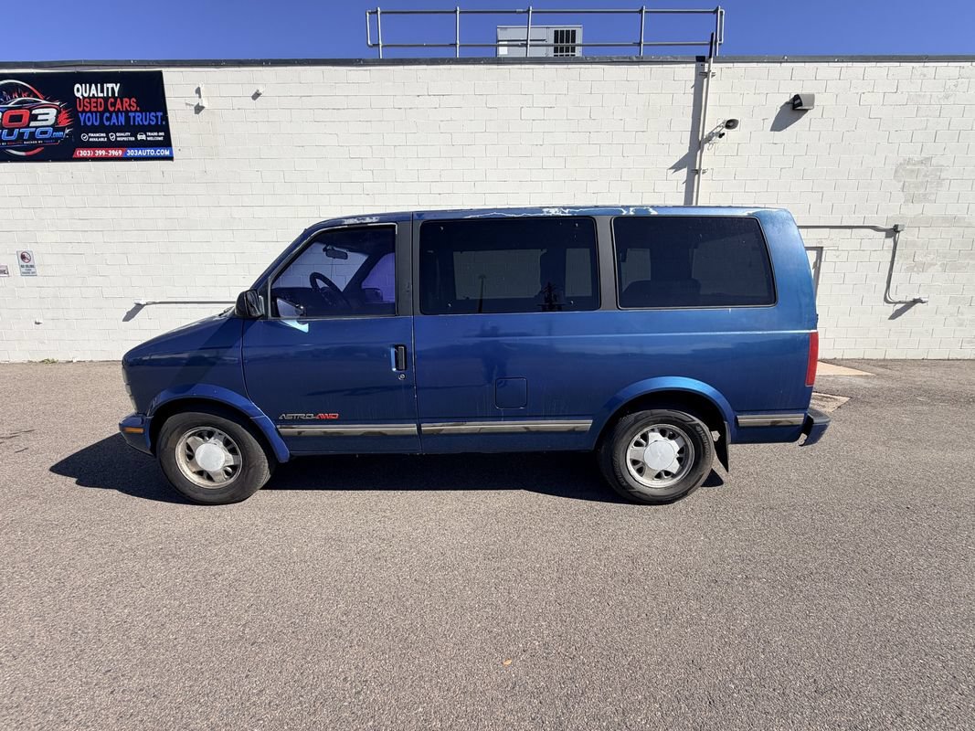 Used 1995 Chevrolet Astro AWD Passenger image 6