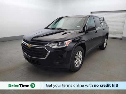 Used 2021 Chevrolet Traverse LS image 1