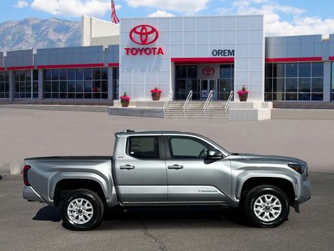 New 2026 Toyota Tacoma SR5 AWD/4WD image 3