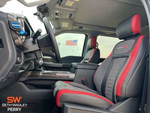 New 2025 Ford F250 Lariat w/ Lariat Ultimate Package image 12