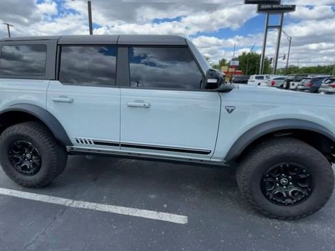 Used 2021 Ford Bronco First Edition AWD/4WD image 3