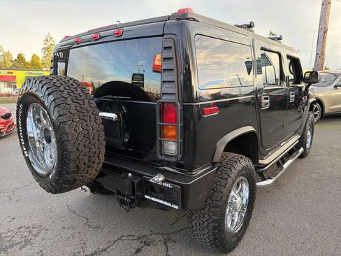 Used 2004 HUMMER H2 w/ Preferred Equipment Group image 6