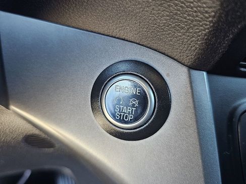 Used 2019 Ford Escape SEL image 32