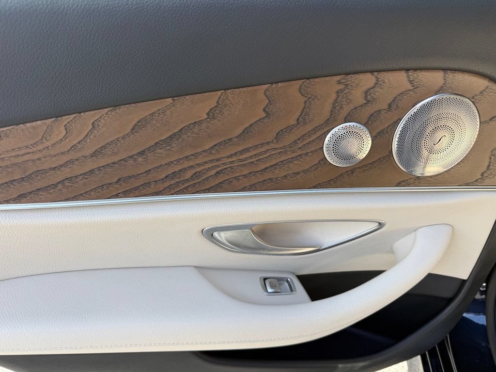Used 2022 Mercedes-Benz E 350 Sedan image 22