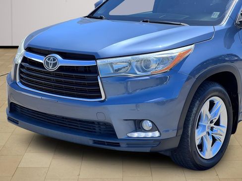 Used 2015 Toyota Highlander Limited Platinum AWD/4WD image 39