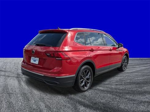 Used 2023 Volkswagen Tiguan SE FWD image 4