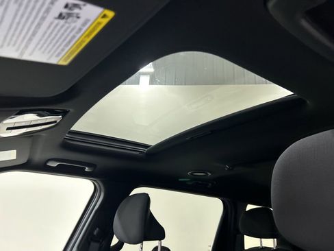 New 2027 Kia Telluride S image 28