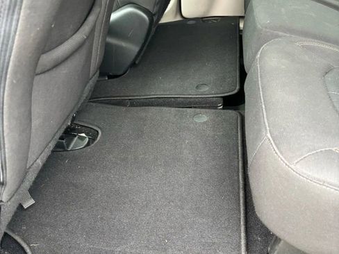 Used 2018 Chrysler Pacifica Touring Plus w/ Tire & Wheel Group image 30