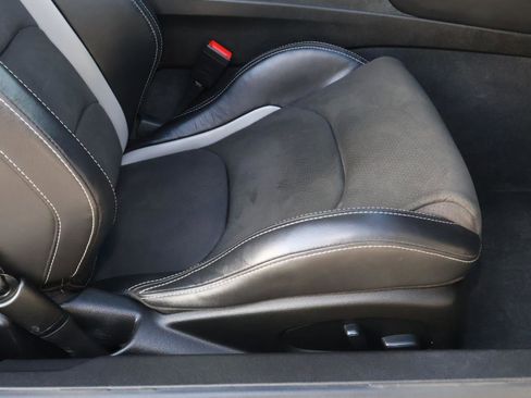 Used 2021 Chevrolet Camaro SS image 16