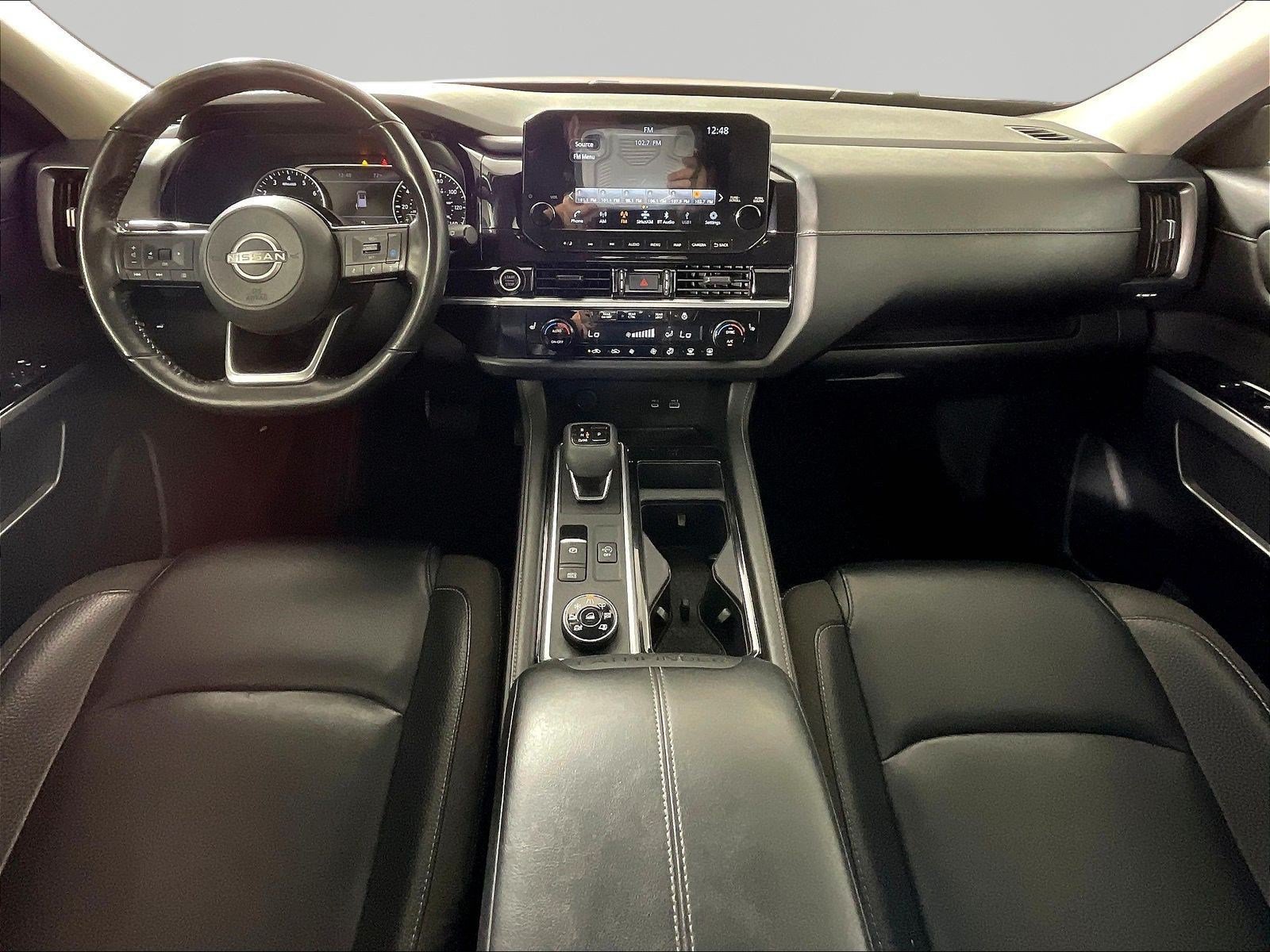 Used 2023 Nissan Pathfinder SL AWD/4WD image 7