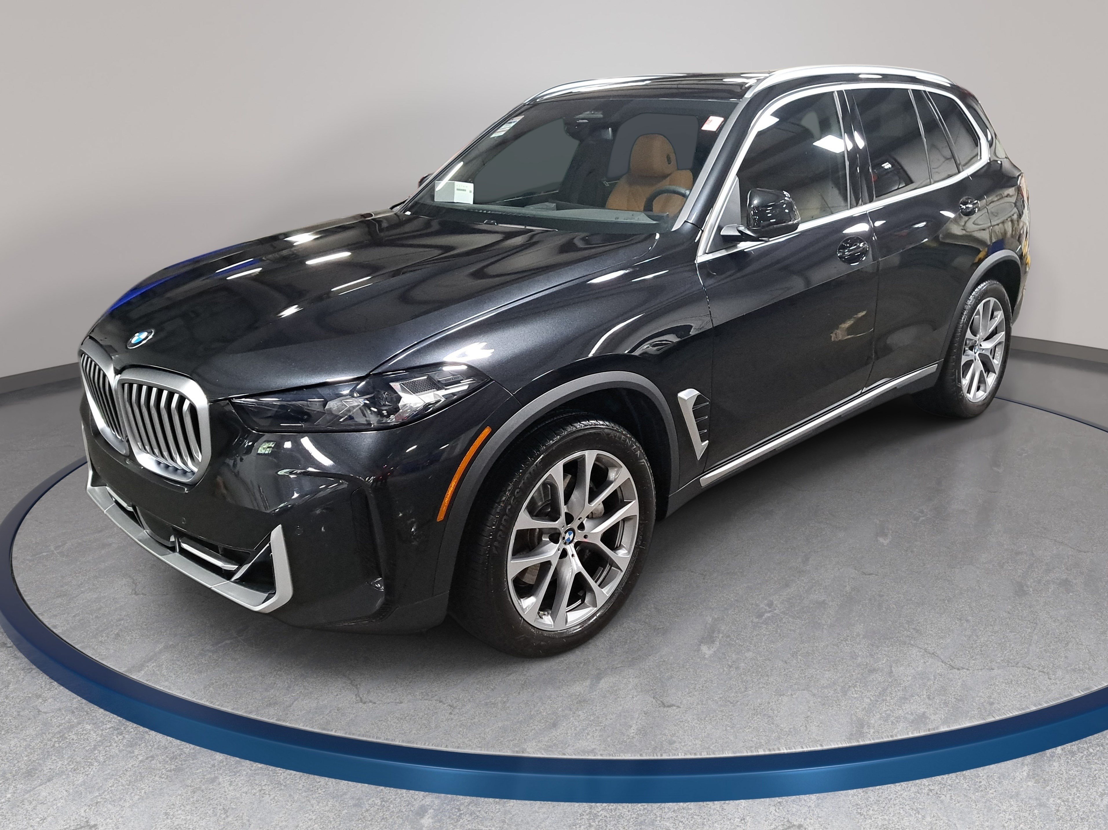 Certified 2024 BMW X5 xDrive40i w/ Parking Assistance Package AWD/4WD image 1