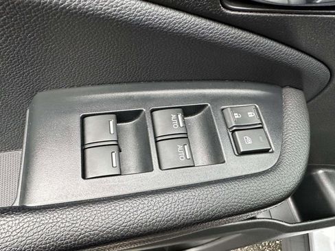 Used 2022 Honda Pilot Sport image 16