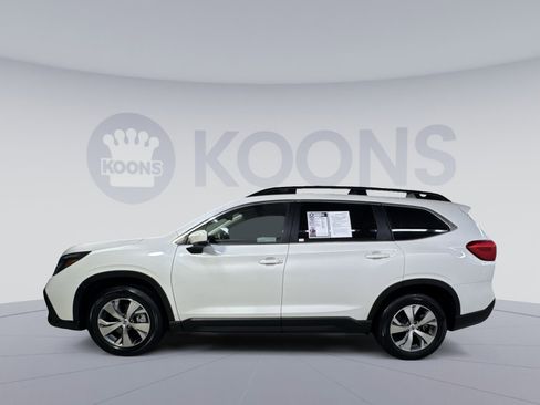 Used 2025 Subaru Ascent Premium image 8