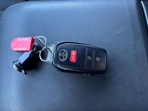 Used 2024 Toyota Tacoma TRD Sport image 22