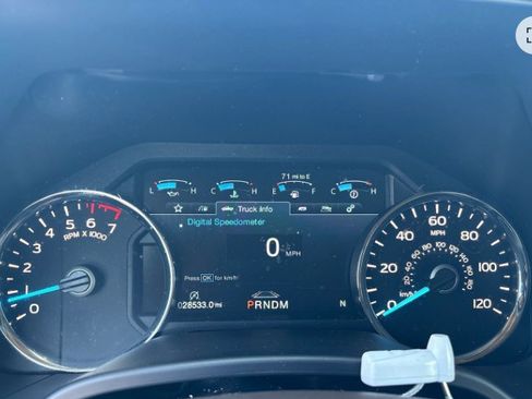 Used 2019 Ford F150 Lariat w/ Equipment Group 502A Luxury AWD/4WD image 5