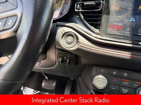 Used 2024 Dodge Durango GT RWD image 19