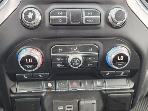 Used 2020 GMC Sierra 1500 Elevation w/ Elevation Value Package RWD image 17