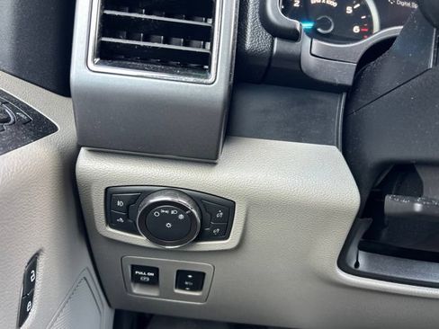 Used 2019 Ford F150 XLT w/ Equipment Group 302A Luxury RWD image 19