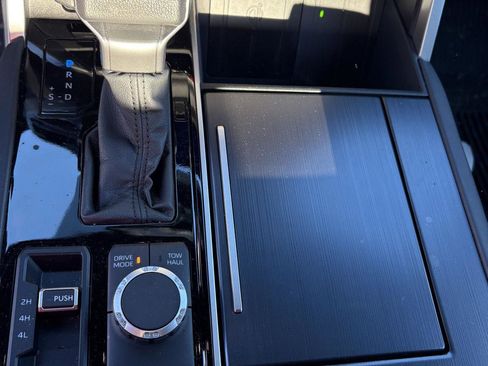 Used 2023 Toyota Tundra Platinum w/ Advanced Package image 17