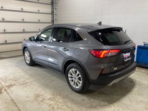 Used 2022 Ford Escape SE image 14