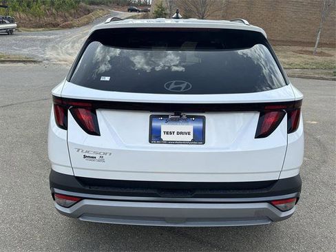 New 2025 Hyundai Tucson SEL image 4