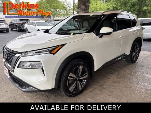 Used 2023 Nissan Rogue SL w/ SL Premium Package FWD image 1