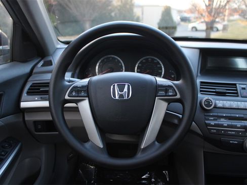 Used 2010 Honda Accord EX image 19
