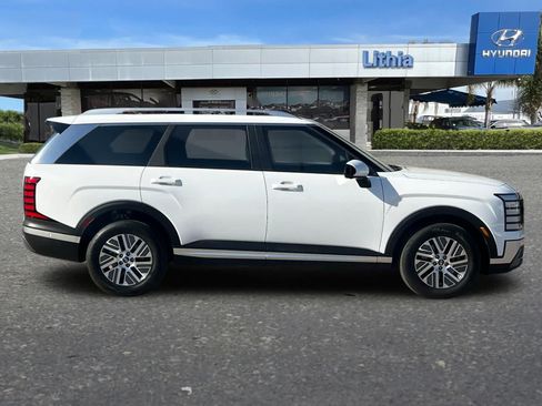 Certified 2026 Hyundai Palisade SEL Premium FWD image 9