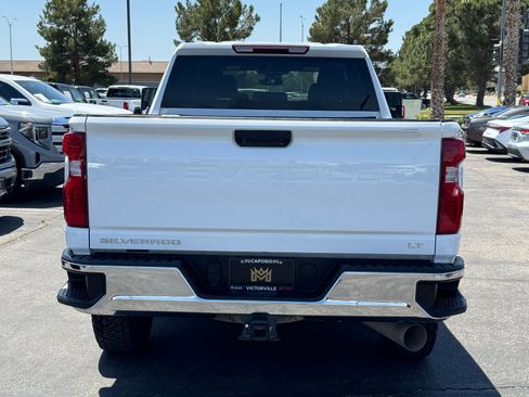 Used 2024 Chevrolet Silverado 2500 LT AWD/4WD image 5