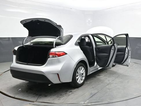 Used 2024 Toyota Corolla LE w/ LE Convenience Package FWD image 46