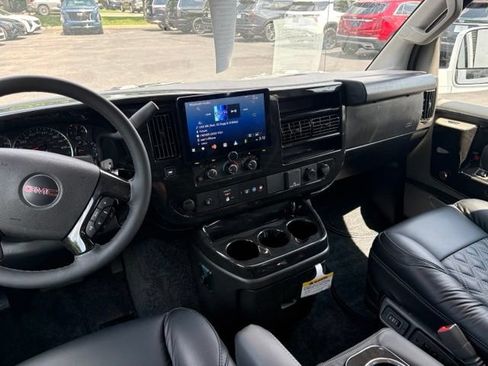 Used 2024 GMC Savana 2500 w/ Driver Convenience Package RWD image 21