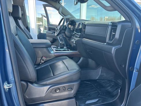 Used 2024 GMC Sierra 1500 SLT w/ SLT Premium Plus Package image 18