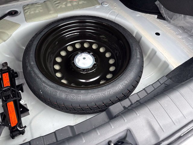 Certified 2025 Nissan Sentra SV w/ SV Premium Package FWD image 22