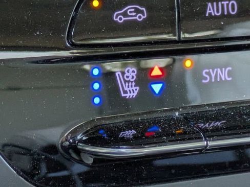 Used 2023 Buick Envision Avenir image 27