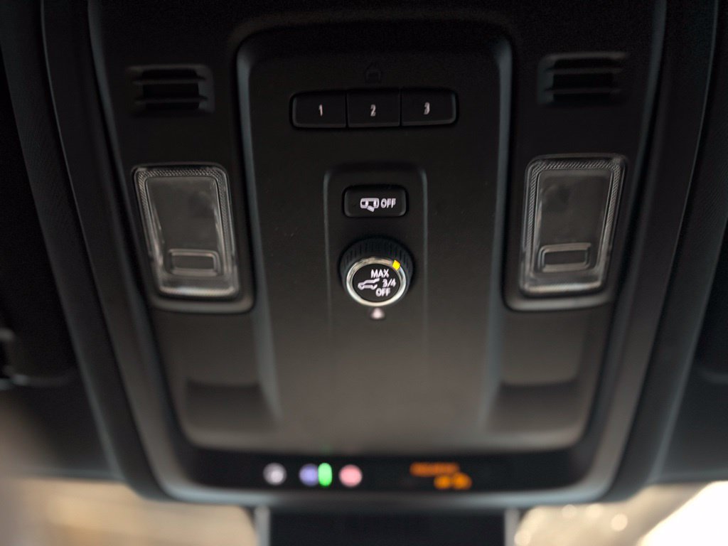 Used 2023 GMC Yukon SLT AWD/4WD image 41