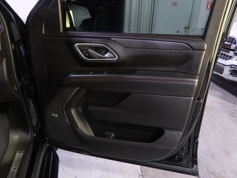 Used 2023 Chevrolet Tahoe RST w/ Luxury Package RWD image 32